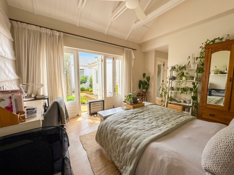 2 Bedroom Property for Sale in Harfield Village Western Cape
